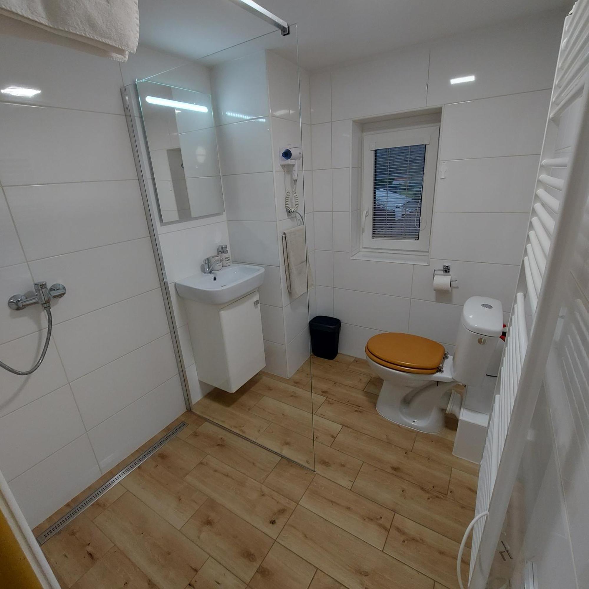 Apartmany Lenka Besenova 104 Ngoại thất bức ảnh